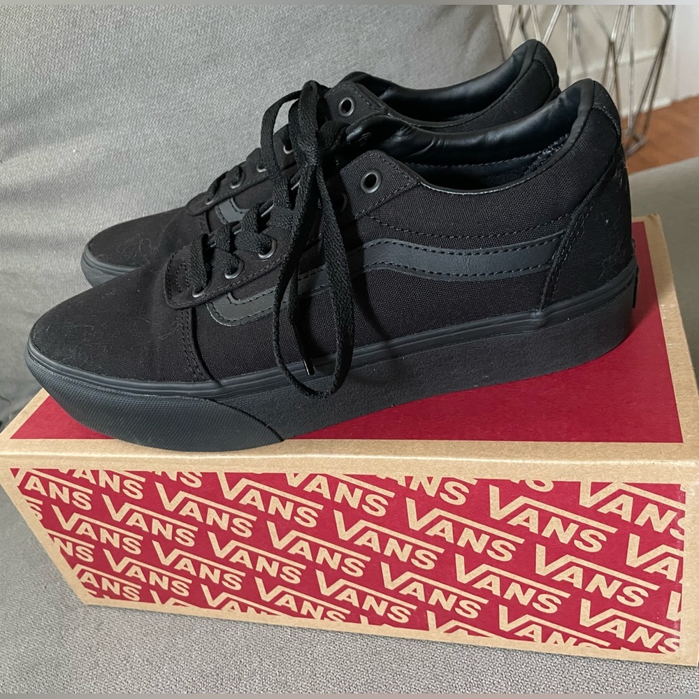 Black Ward Platform Vans